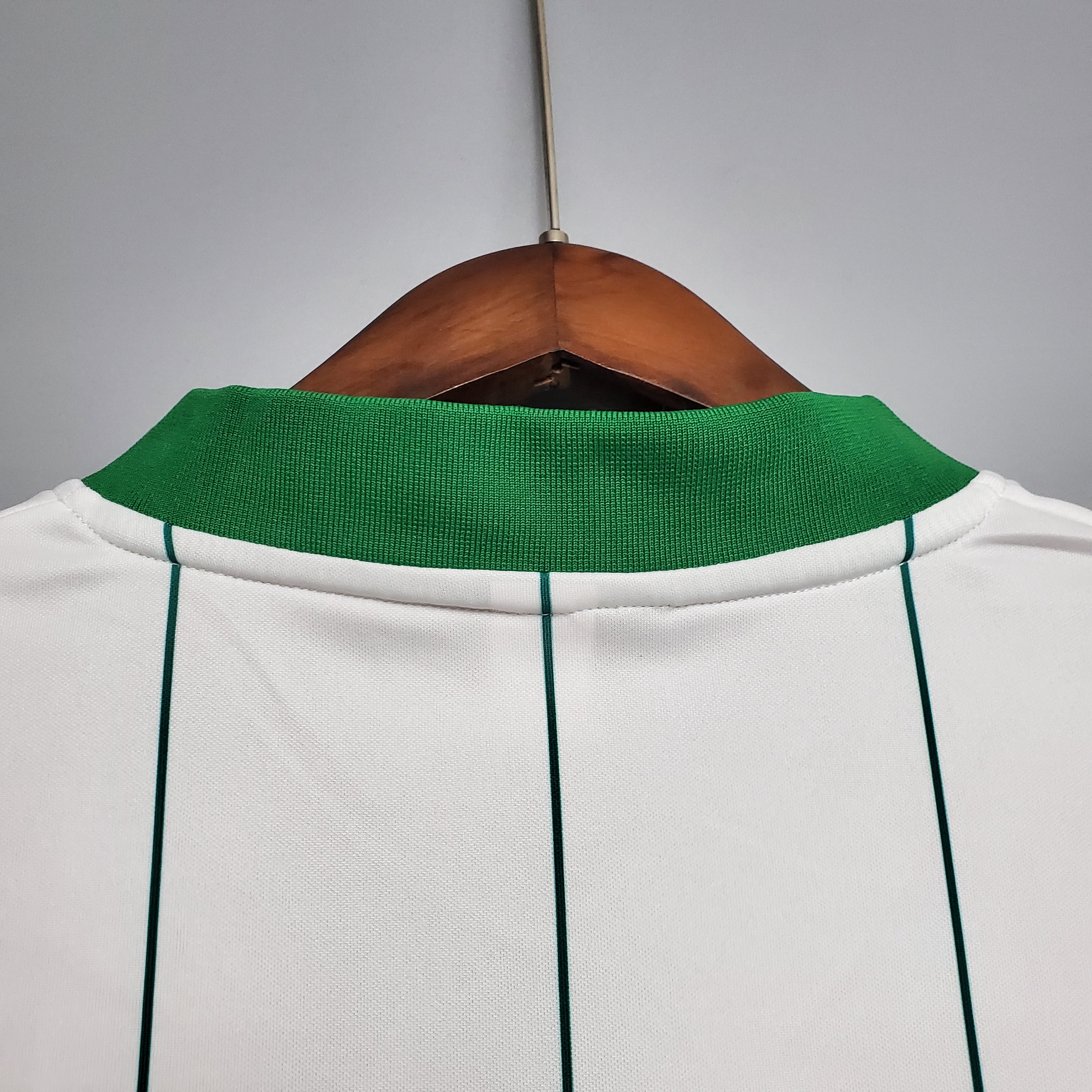 Retro Celtic 1982-83 Away Stadium Jersey
