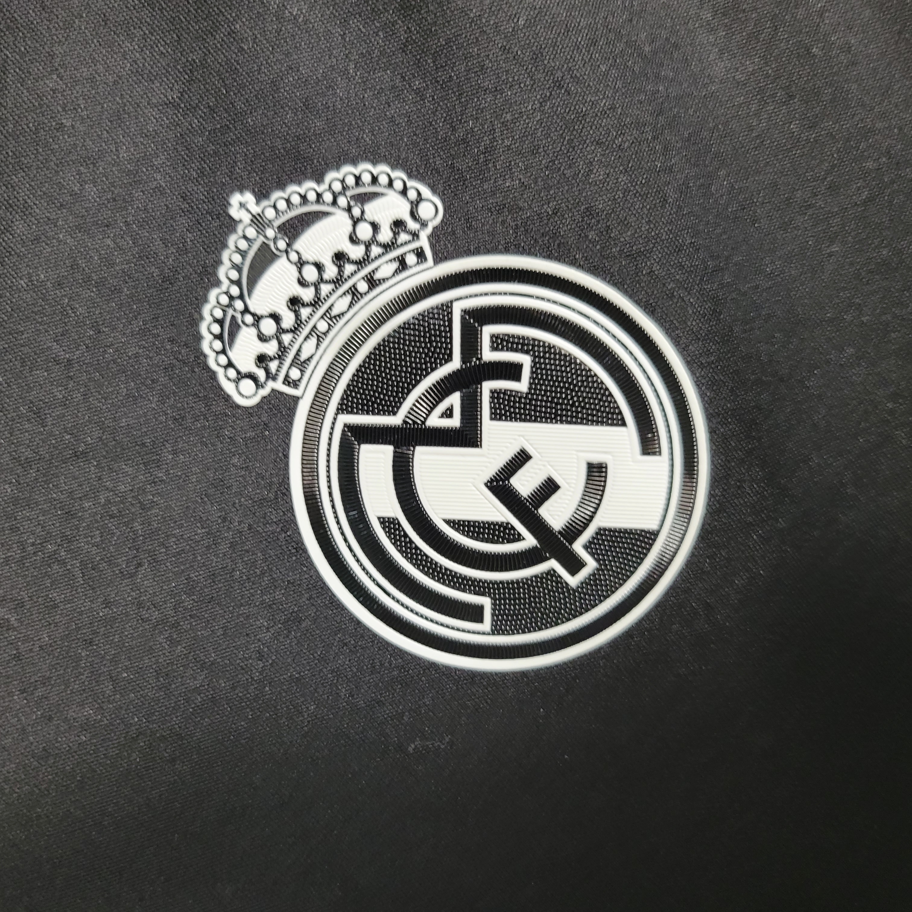 Real Madrid Retro 16-17 Third Jersey