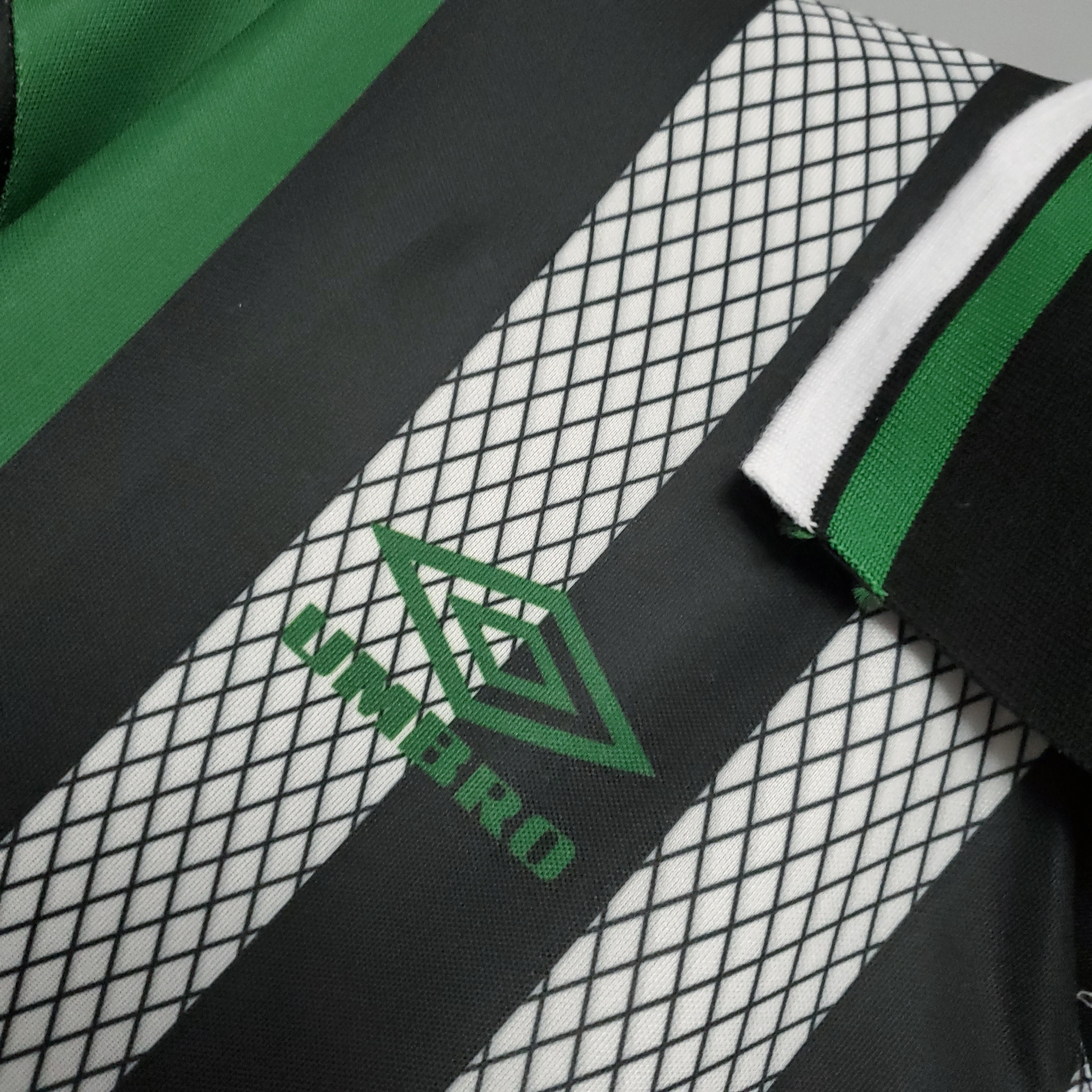 Retro Celtic 1994-95 Away Stadium Jersey