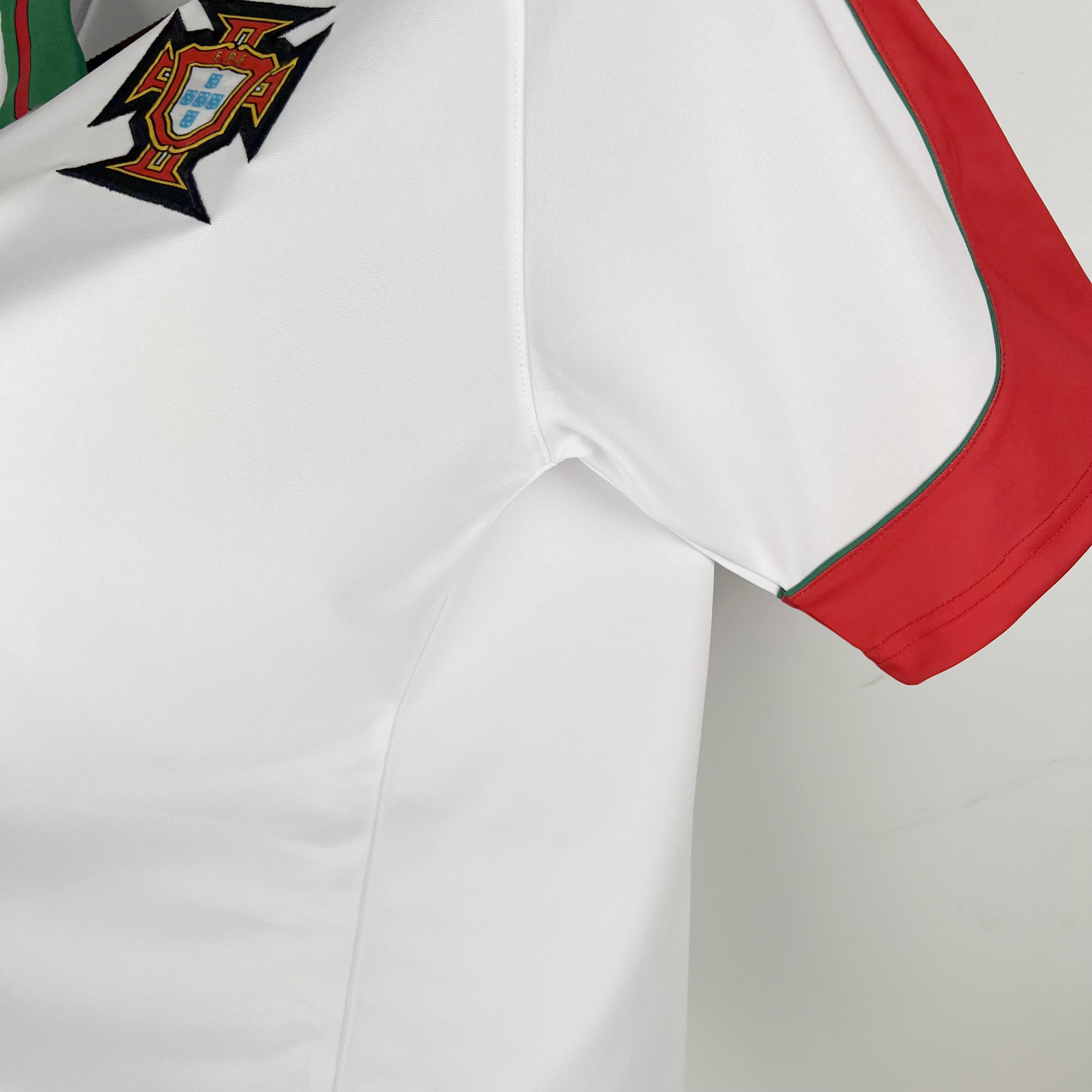 Retro Portugal 1996-97 Away Stadium Jersey