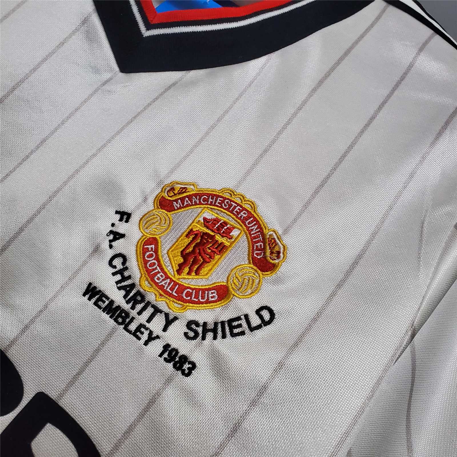 Manchester United Retro 82-83 Away Jersey