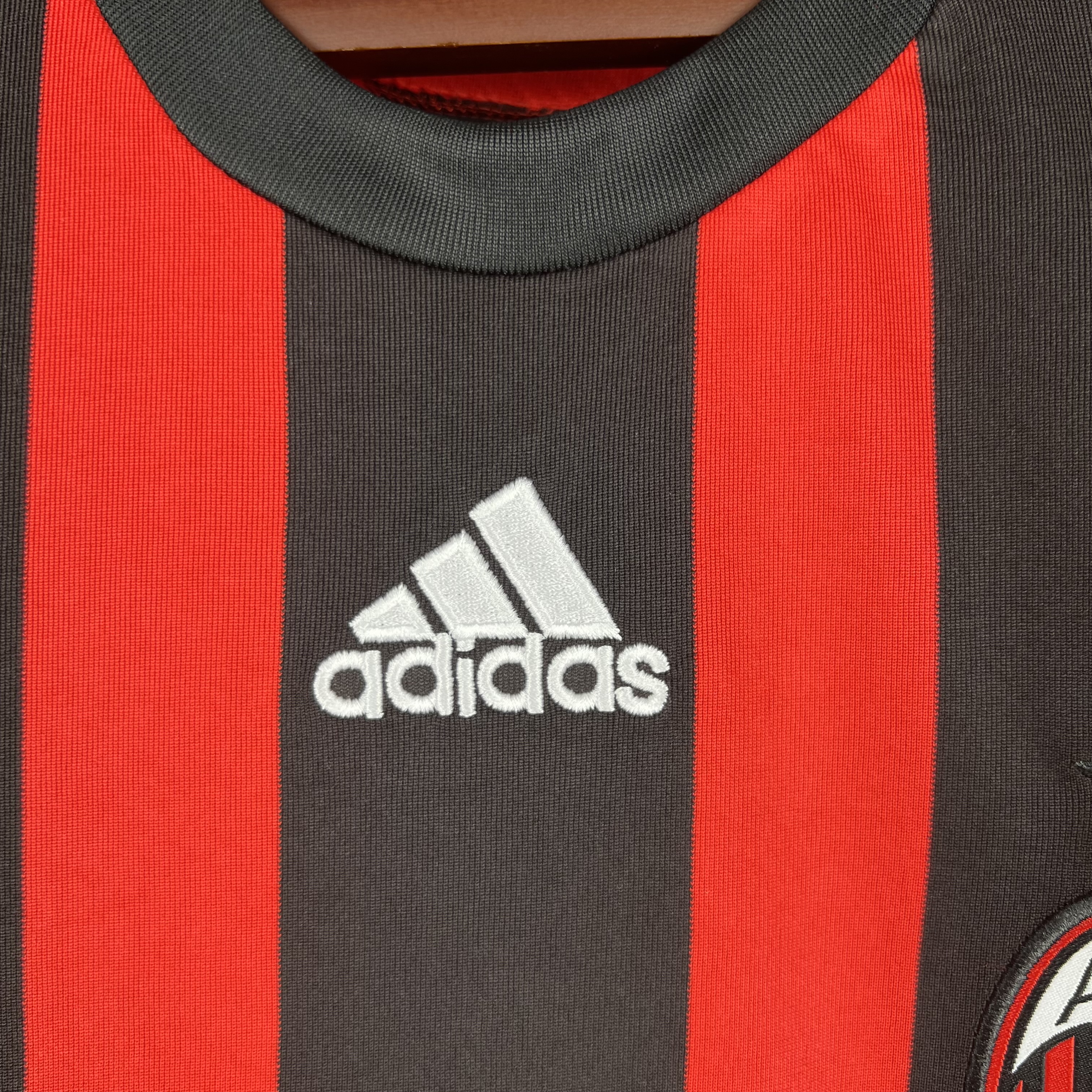 Retro AC Milan 2008-09 Home Stadium Jersey